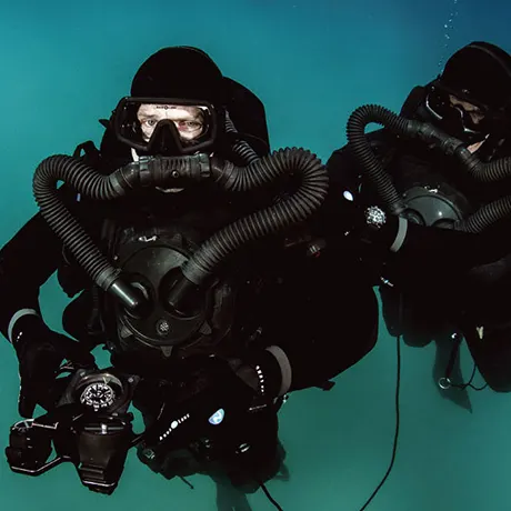 military-diving-aqualung